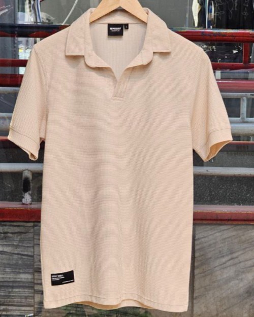  تیشرت یقه دار قاپک وی ساده 